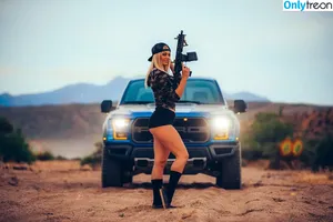 Girls With Guns / Firearms / mia.nicole.23 / wifi_diaries nude photo #0049