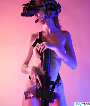 Girls With Guns / Firearms / mia.nicole.23 / wifi_diaries nude photo #0083