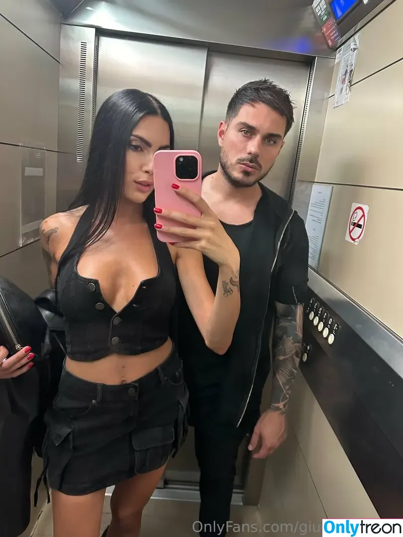 giuliascarozza nude photo #0003 (therealgiuliascarozza)
