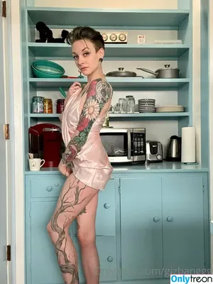 gizbanggg / gainsbygigi nude photo #0011