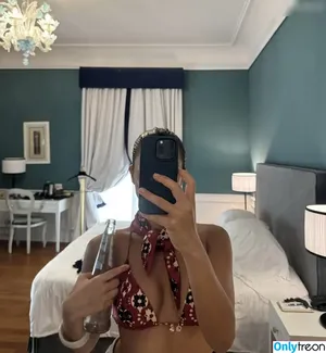 Gizem Emre / gizem_xe nude photo #0185