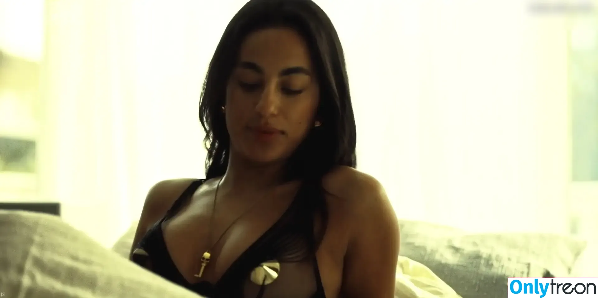 Gizem Emre nude photo #0183 (gizem_xe)