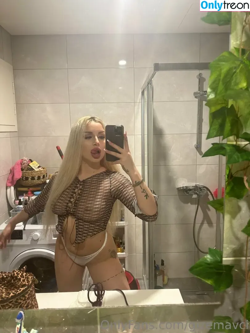 gizemavci nude photo #0040 (gizemavci)