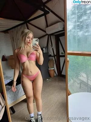 gizemsavagex / gizemsavage.x nude photo #0357