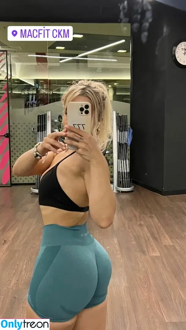gizemsavagex nude photo #0471 (gizemsavage.x)