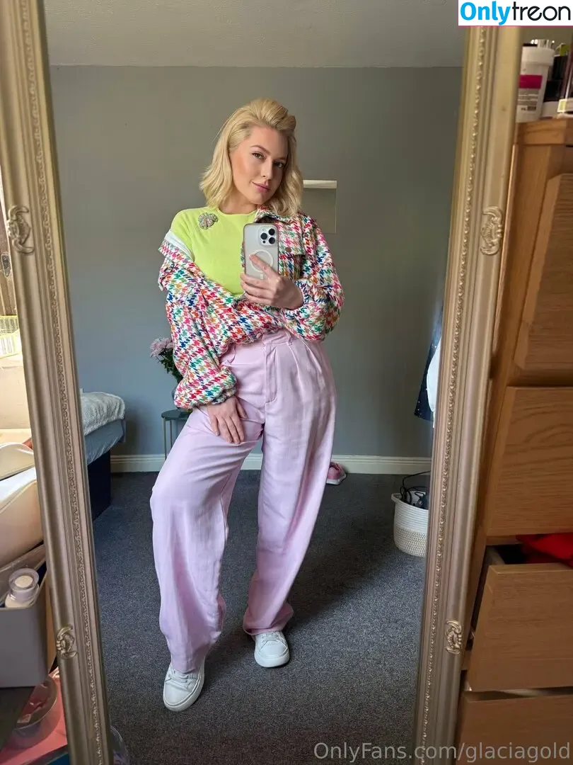 Glaciagold nude photo #0113 (theglasgoldgroup)