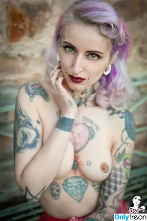 gladycesuicide / Gladyce / gladycefavour nude photo #0592