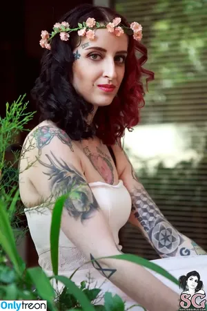 gladycesuicide / Gladyce / gladycefavour nude photo #0706