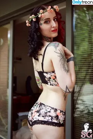 gladycesuicide / Gladyce / gladycefavour nude photo #0713