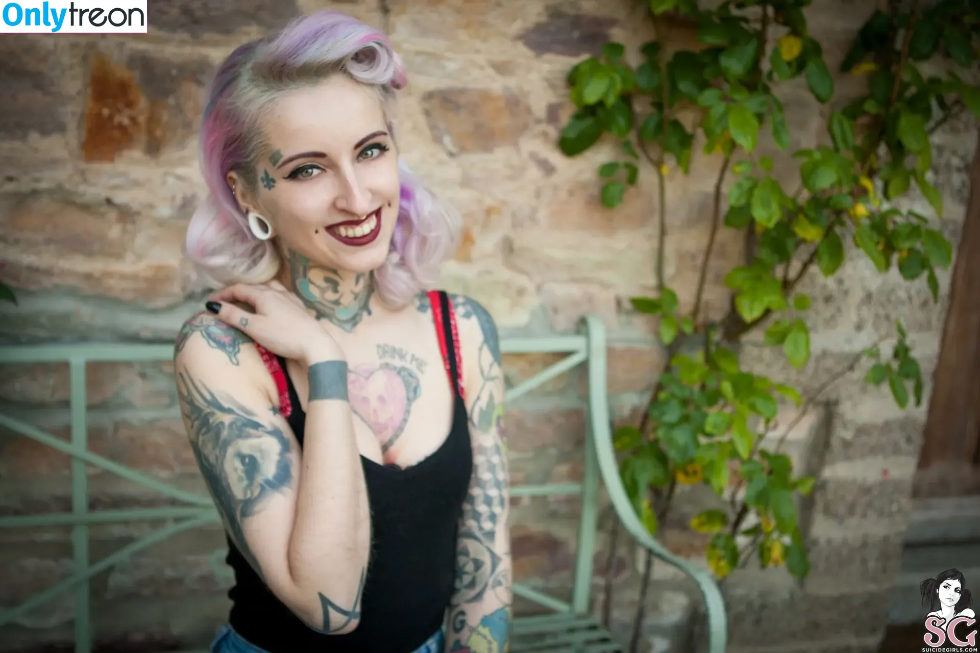 gladycesuicide nude photo #0568 (Gladyce / gladycefavour)