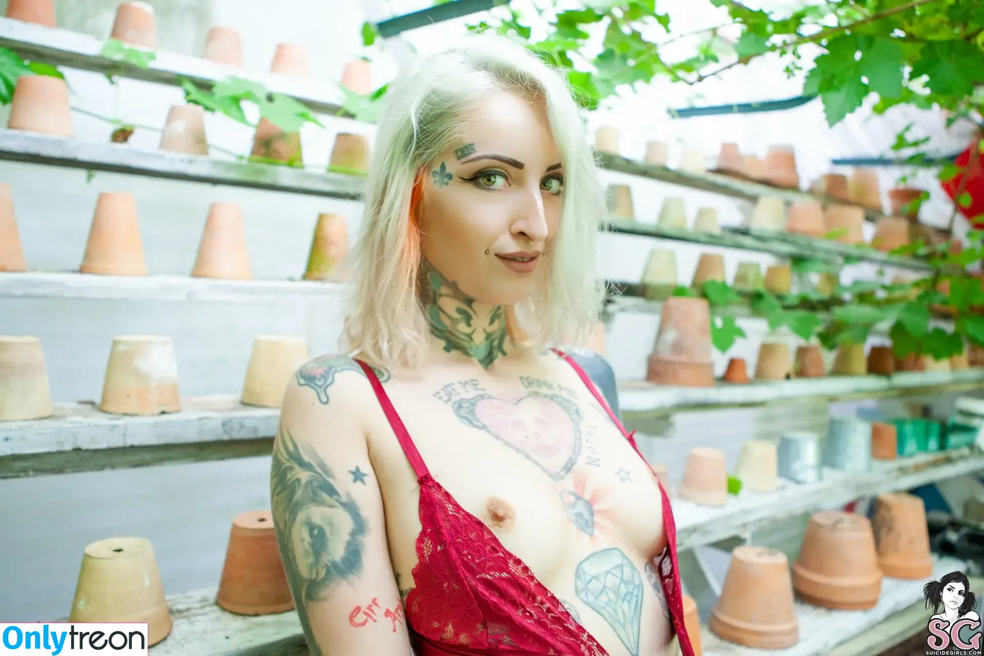 gladycesuicide nude photo #0672 (Gladyce / gladycefavour)