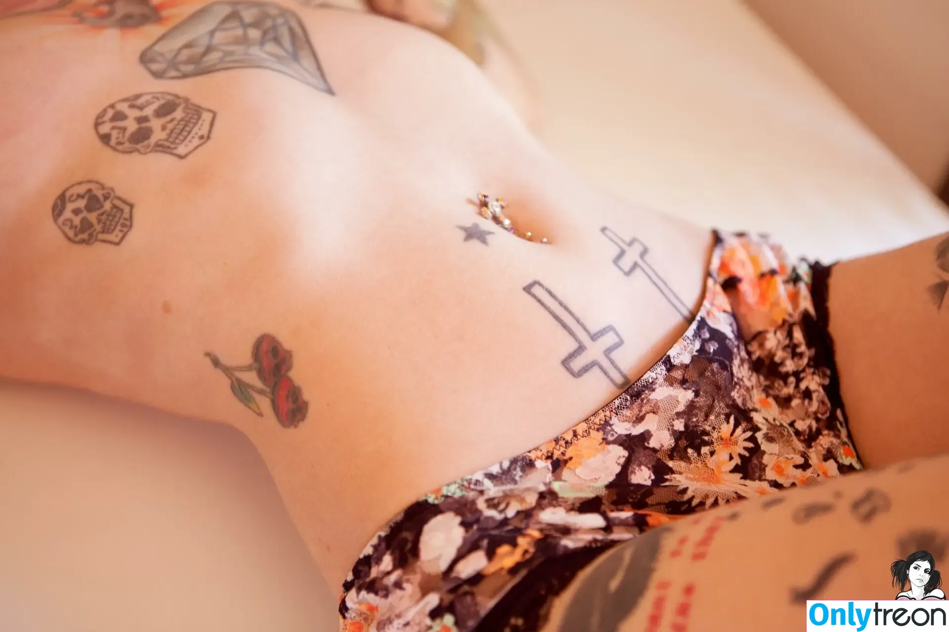 gladycesuicide nude photo #0724 (Gladyce / gladycefavour)