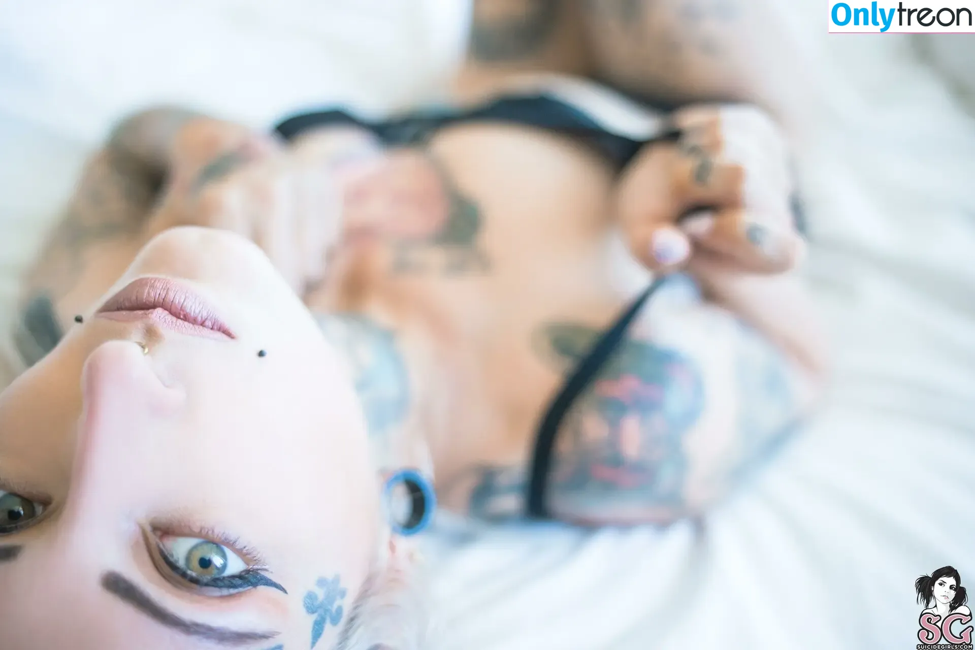 gladycesuicide nude photo #0862 (Gladyce / gladycefavour)