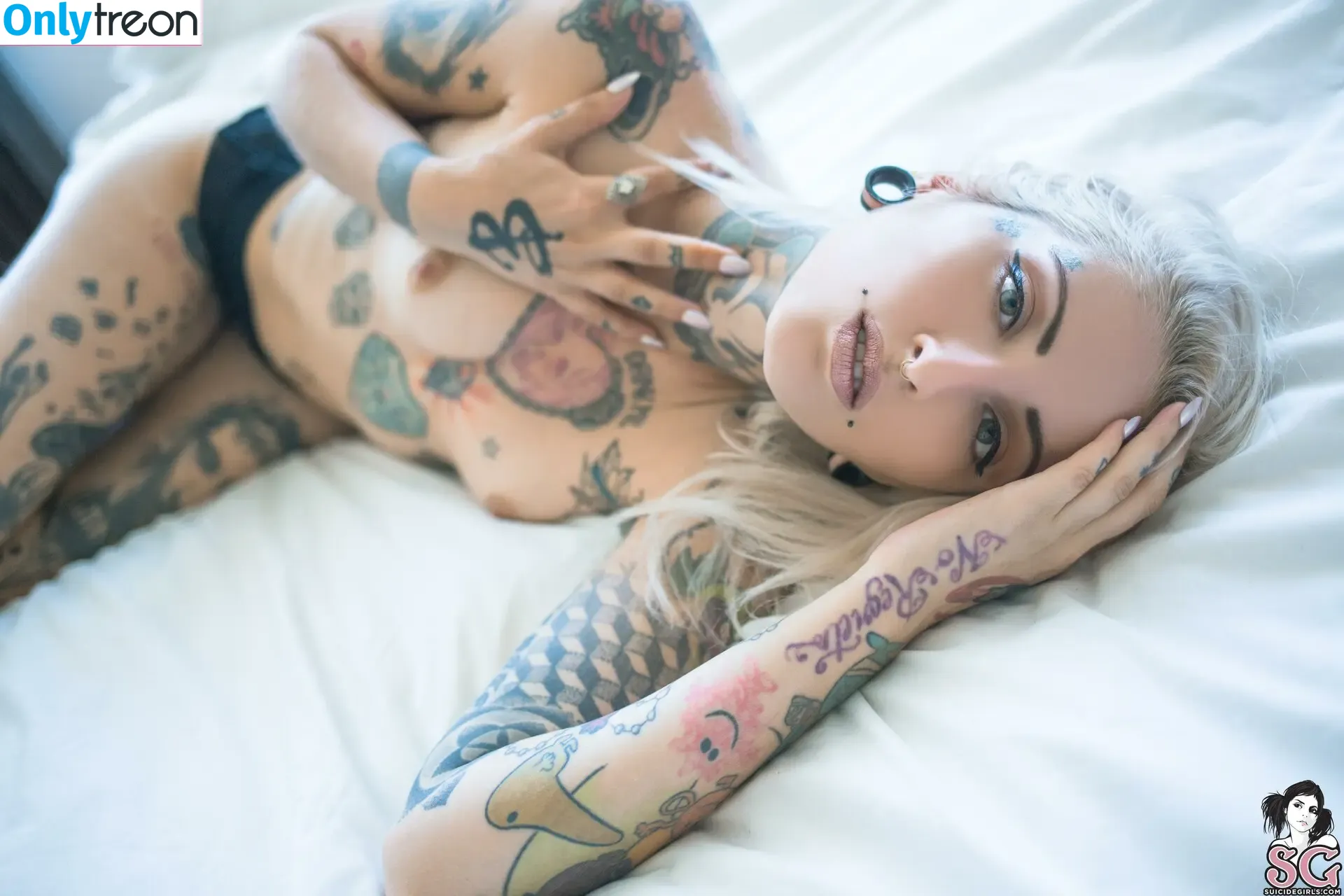 gladycesuicide nude photo #0871 (Gladyce / gladycefavour)