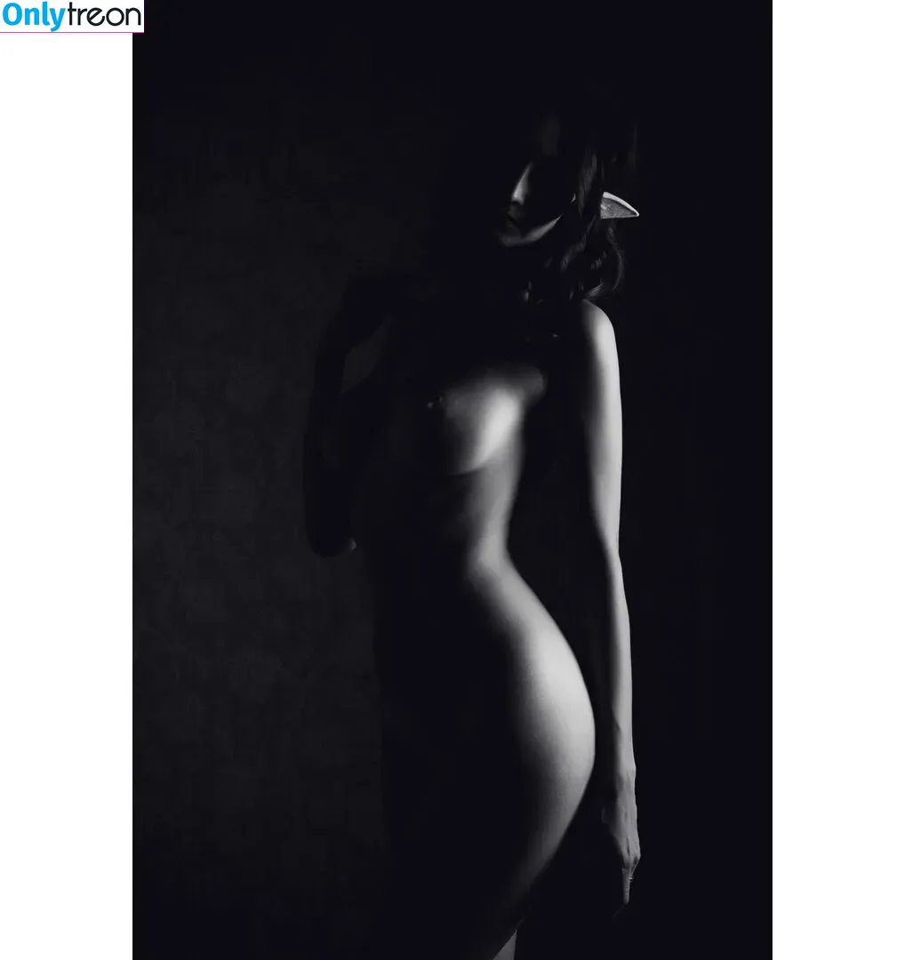 Gliese 581 nude photo #0235 (JuliusDrow / gliese581 / gliese__581)