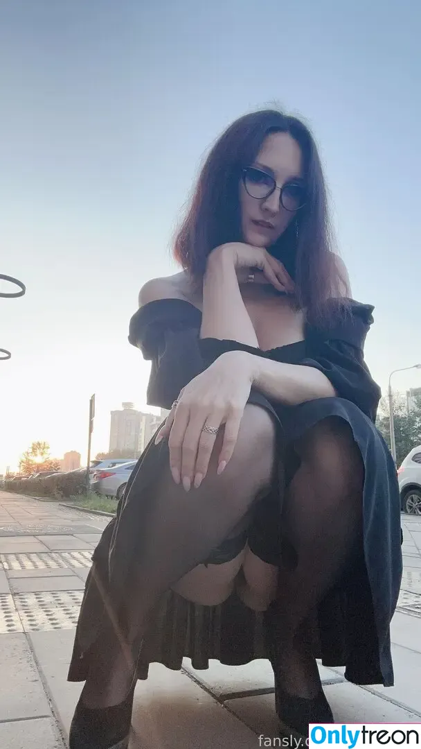 Gliese 581 nude photo #0701 (JuliusDrow / gliese581 / gliese__581)