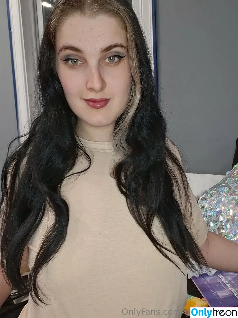 glitterbby21 nude photo #0177 (xxlittlejaydestructionxx)