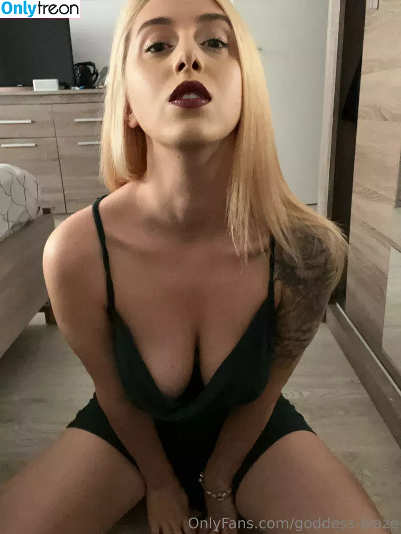 goddess-blaze nude photo #0082 (goddess_blaze_)