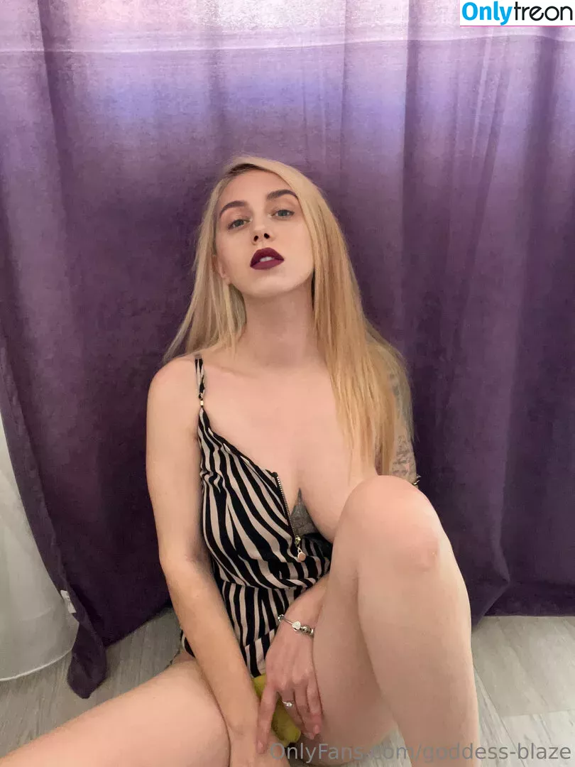 goddess-blaze nude photo #0114 (goddess_blaze_)