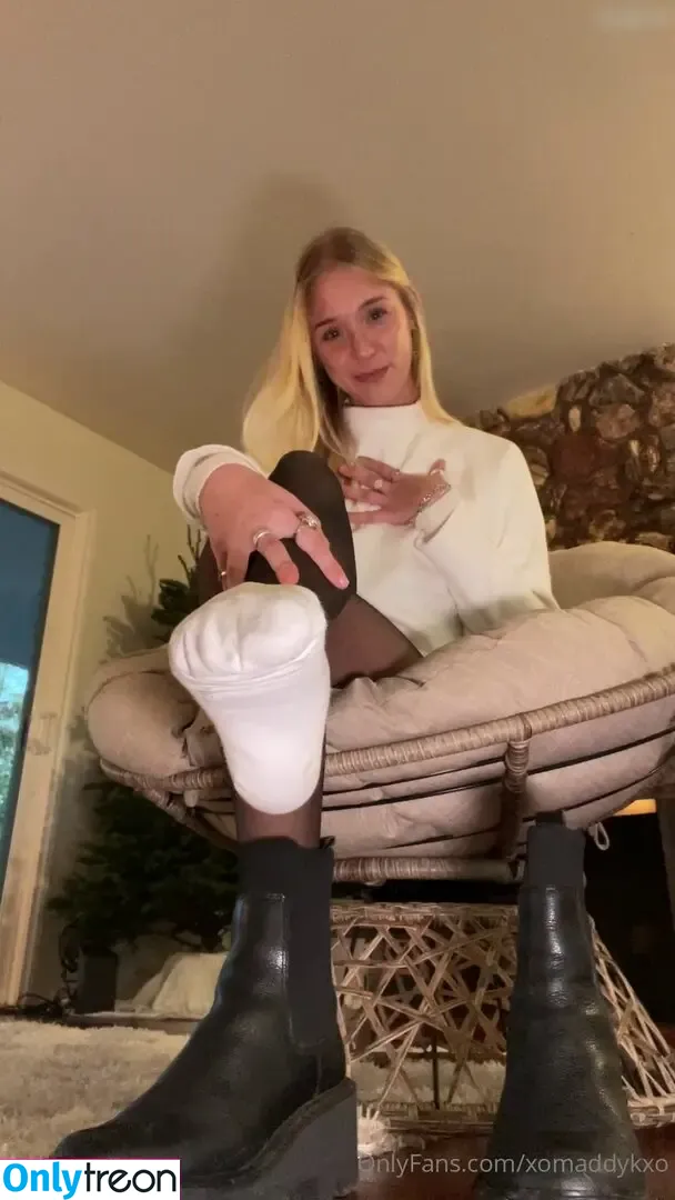 Goddess Kaylee nude photo #0156 (goddesskayliex / xomaddykxo / xomaddykxo26)