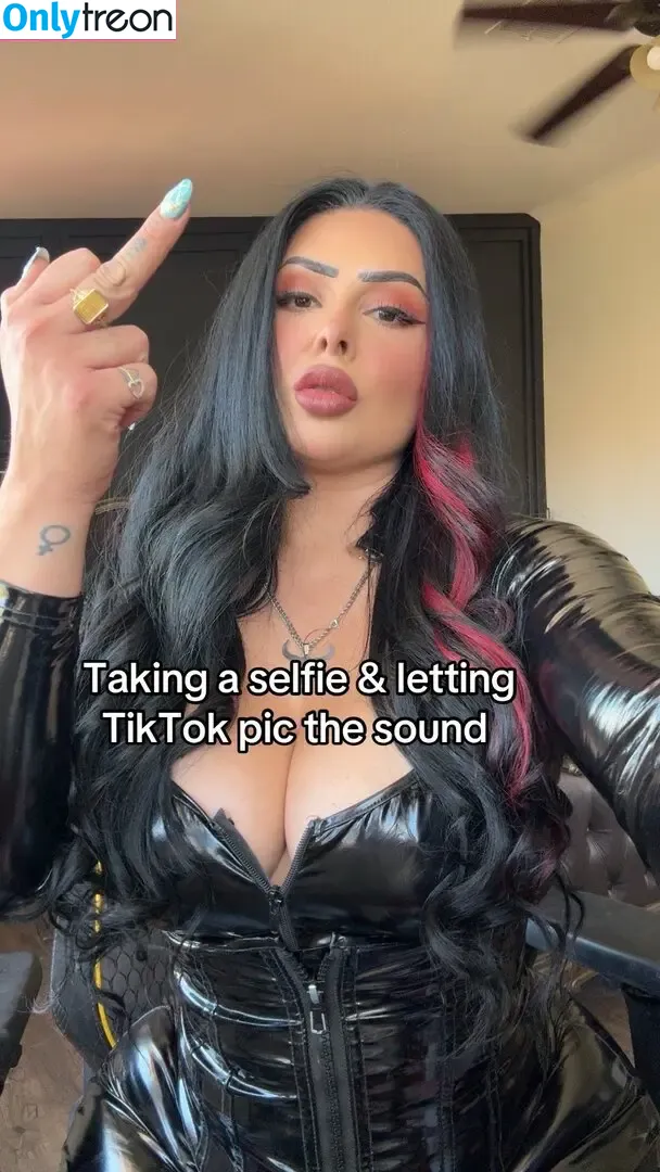 Goddessjasmine nude photo #0056 (Jasmine Mendez / laughinglatina)