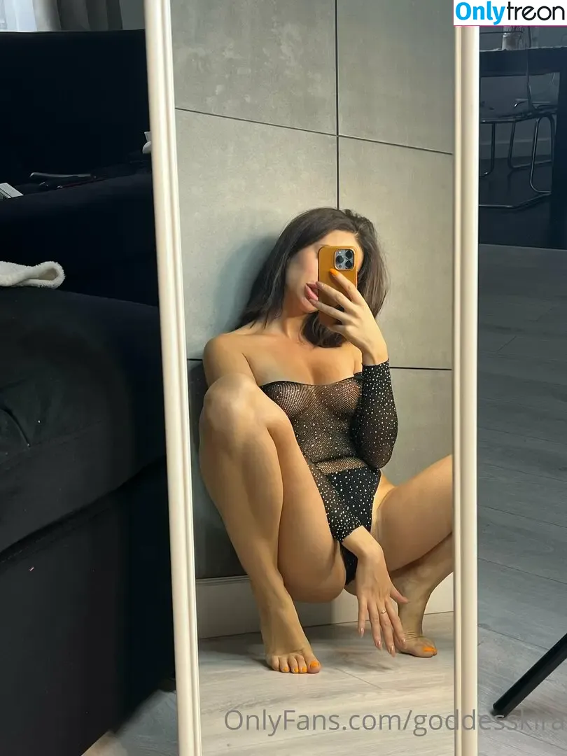 goddesskira nude photo #0079 (femgoddesskira)