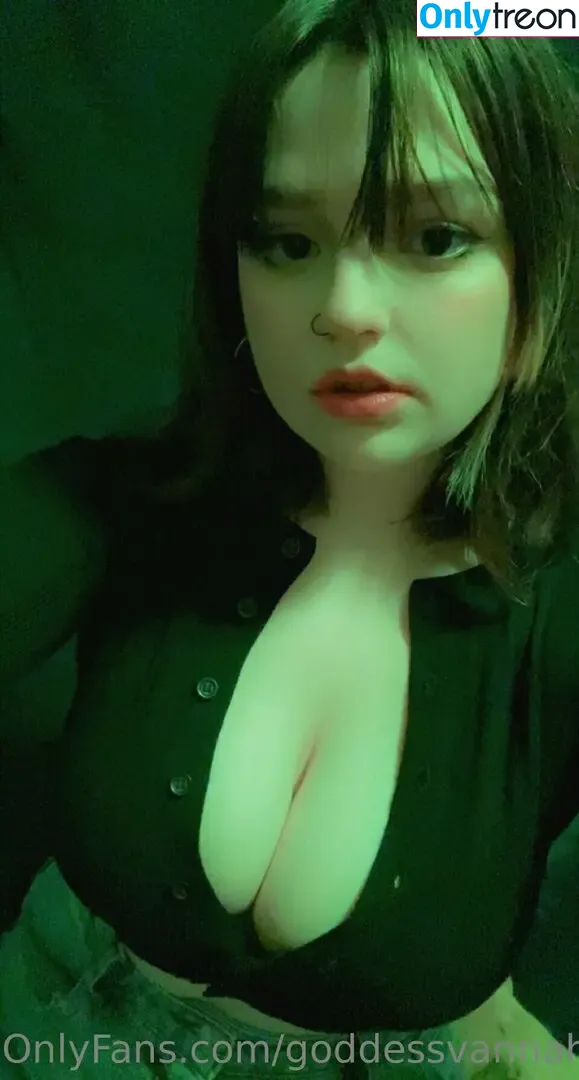 goddessvannah nude photo #0007 (goddessvannahsub)