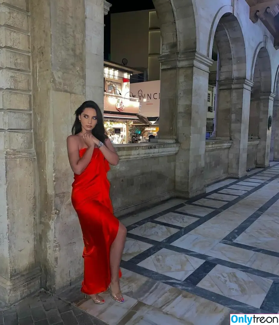 Goldi Halili nude photo #0161 (or_halili)