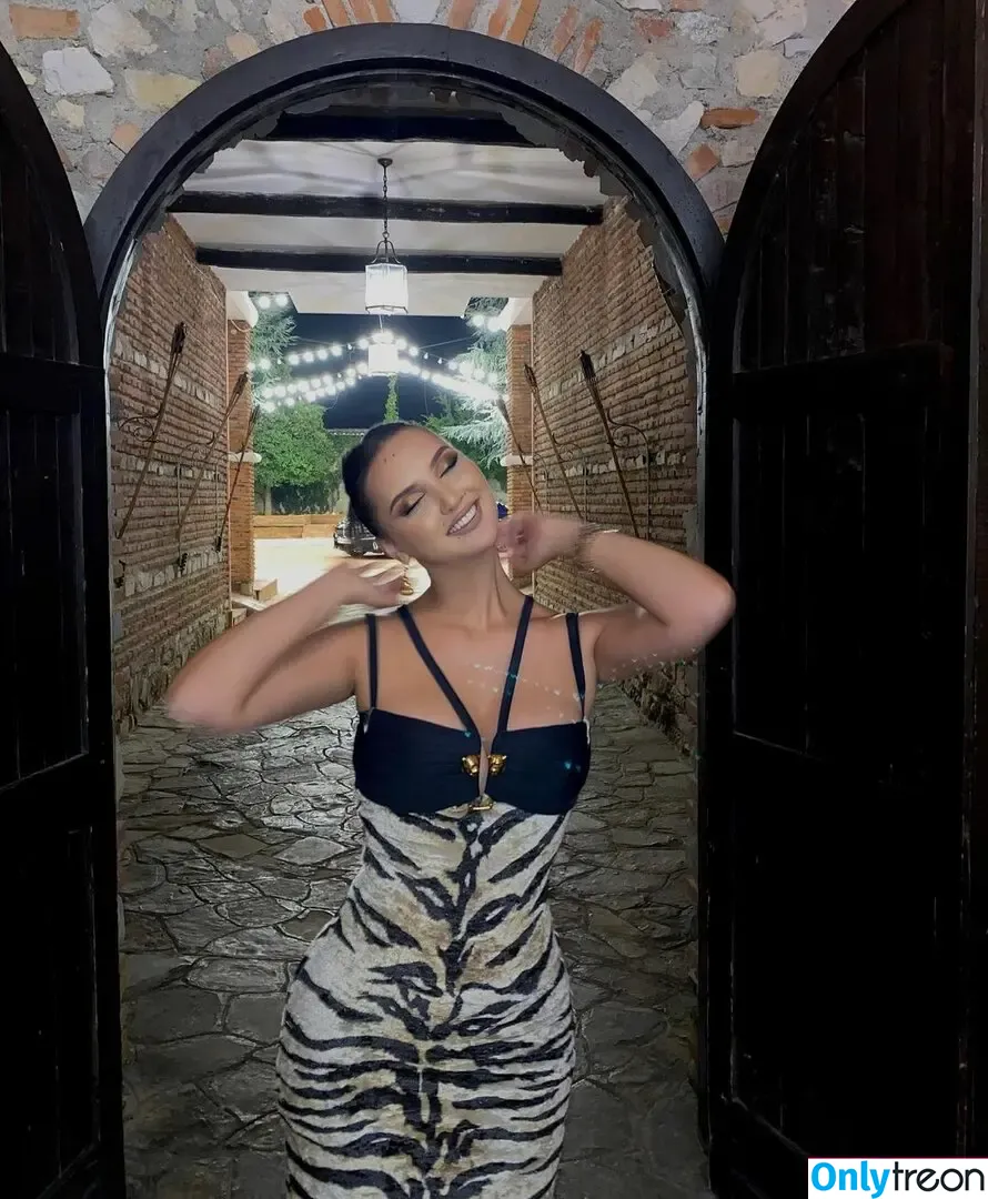 Goldi Halili nude photo #0175 (or_halili)