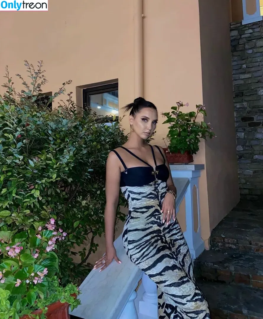 Goldi Halili nude photo #0182 (or_halili)