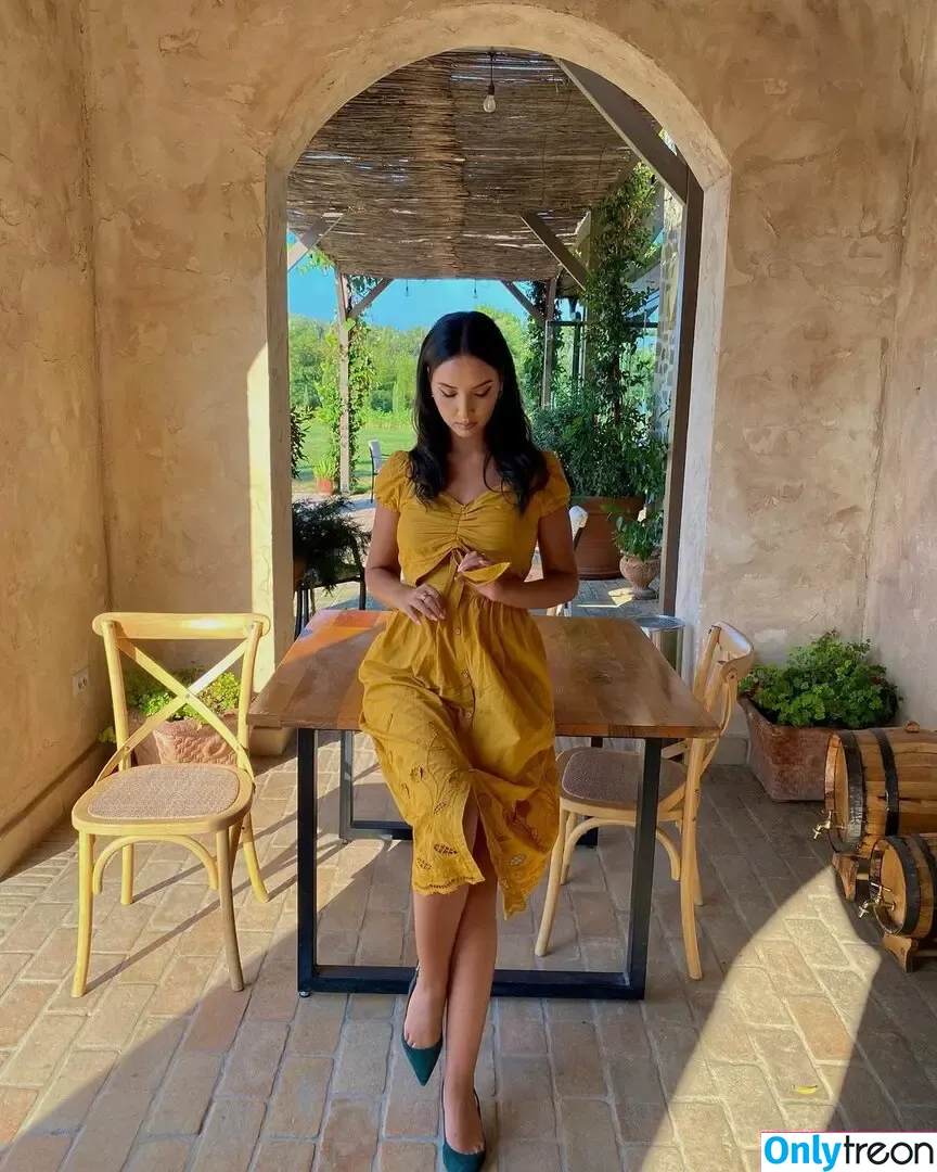 Goldi Halili nude photo #0228 (or_halili)