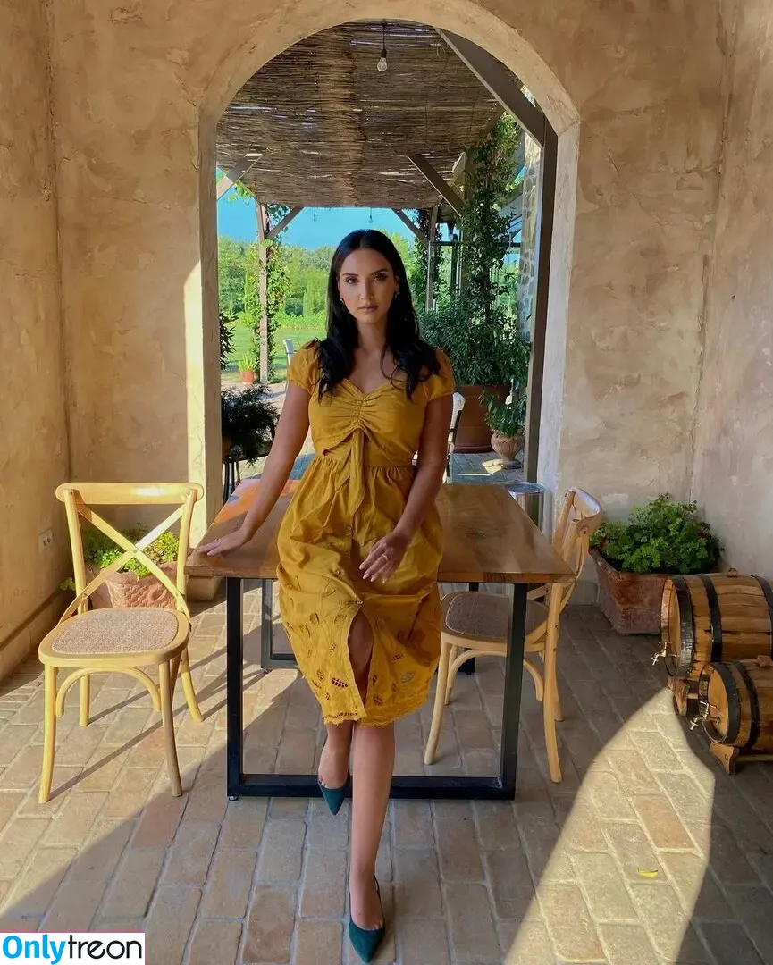 Goldi Halili nude photo #0230 (or_halili)