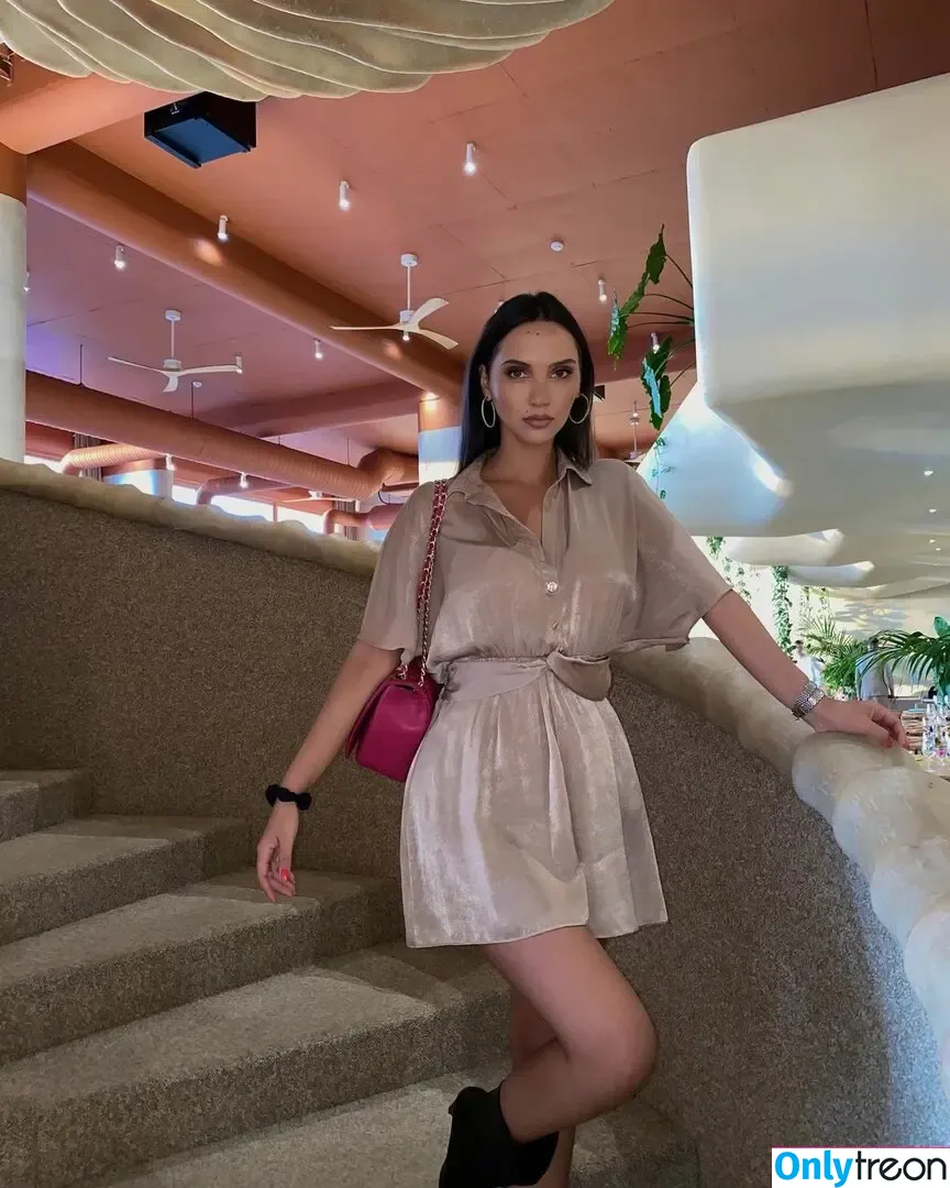 Goldi Halili nude photo #0234 (or_halili)