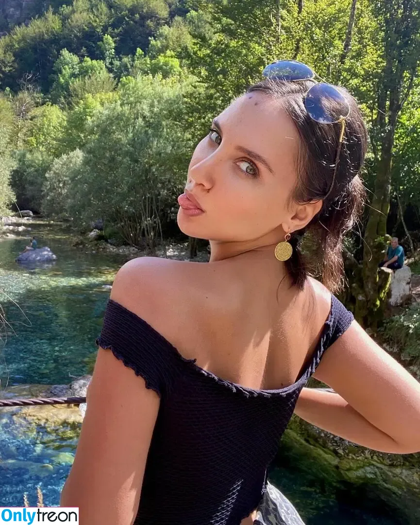 Goldi Halili nude photo #0280 (or_halili)