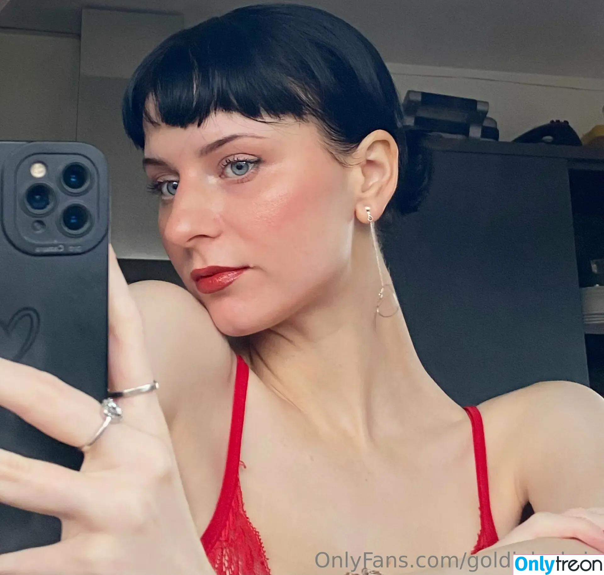 goldielocksie nude photo #0019 (goldielocksie)