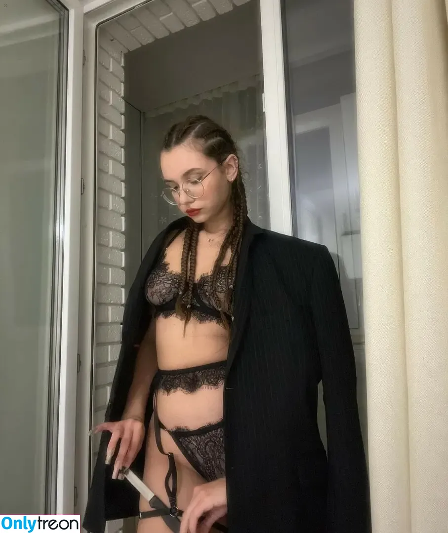 golovniisad nude photo #0010 (1034346779)