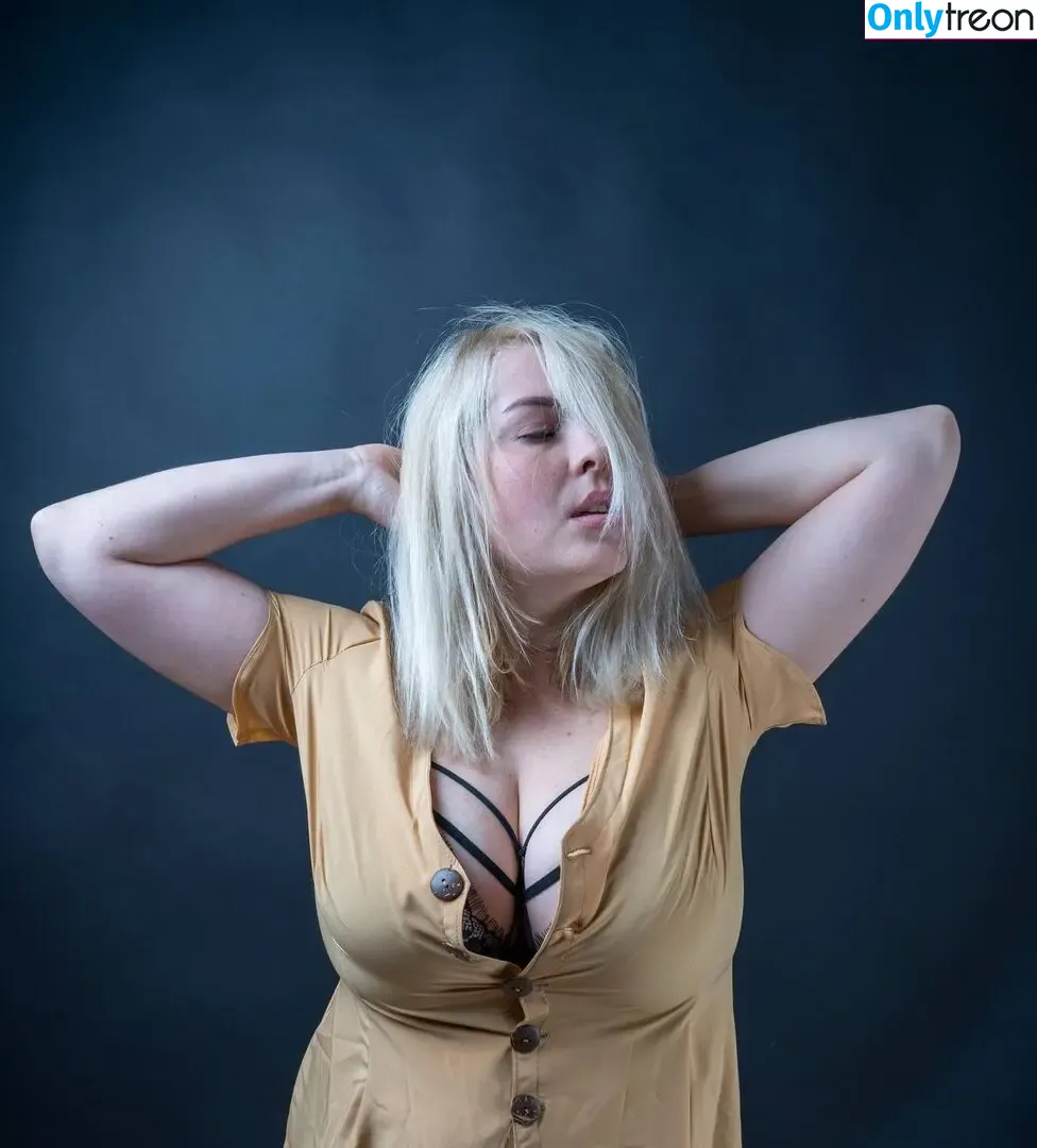 Goodnino nude photo #0063 (goodnino_ / missqueen20)