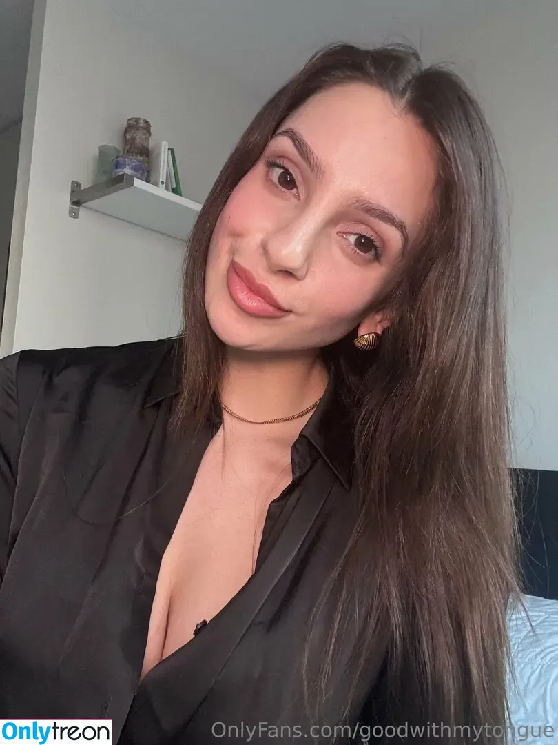 goodwithmytongue nude photo #0080 (good_withmytongue)