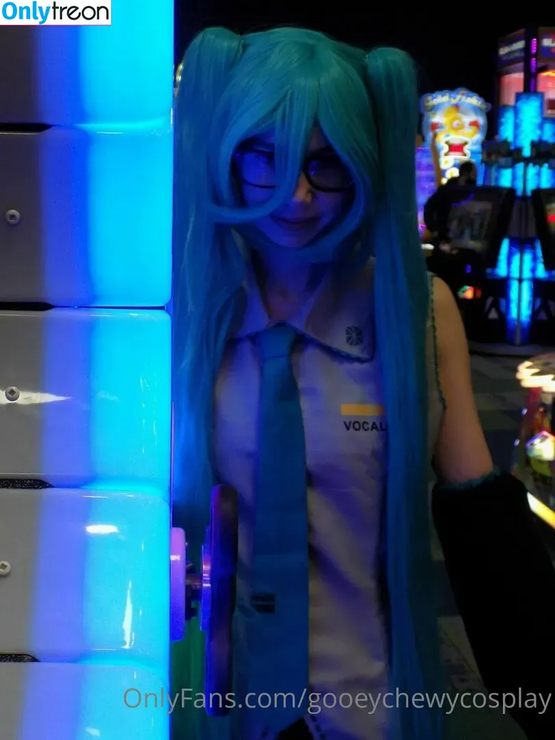 gooeychewycosplay nude photo #0010 (gooeychewy_cosplay)