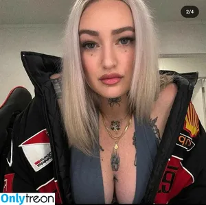 Goth Queen /  / lil__ked / lil_ked nude photo #0023
