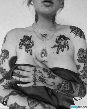 Goth Queen /  / lil__ked / lil_ked nude photo #0032