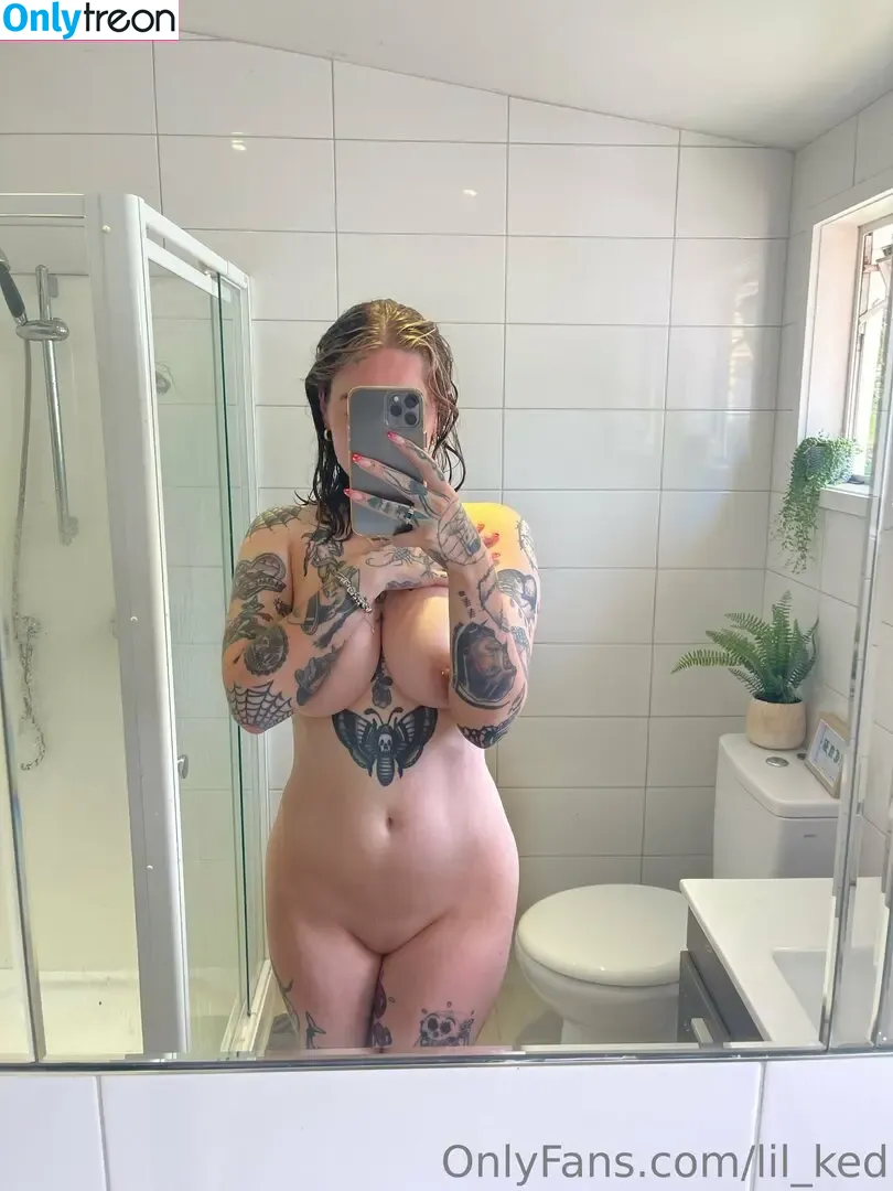 Goth Queen nude photo #0006 ( / lil__ked / lil_ked)