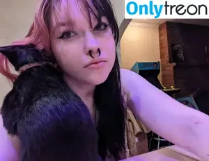 GothFl0wer Dani / Thicc goth / _anon.dani / gothfl0wer nude photo #0002