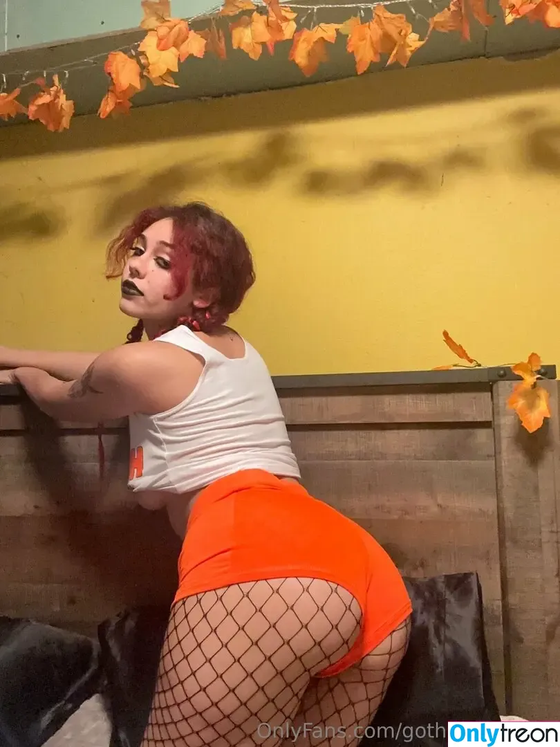 gothgamergirly nude photo #0282 (gothgirlgaming)