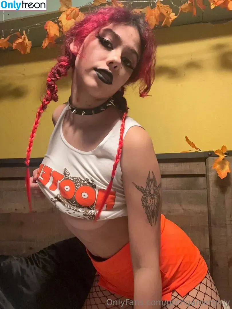 gothgamergirly nude photo #0285 (gothgirlgaming)