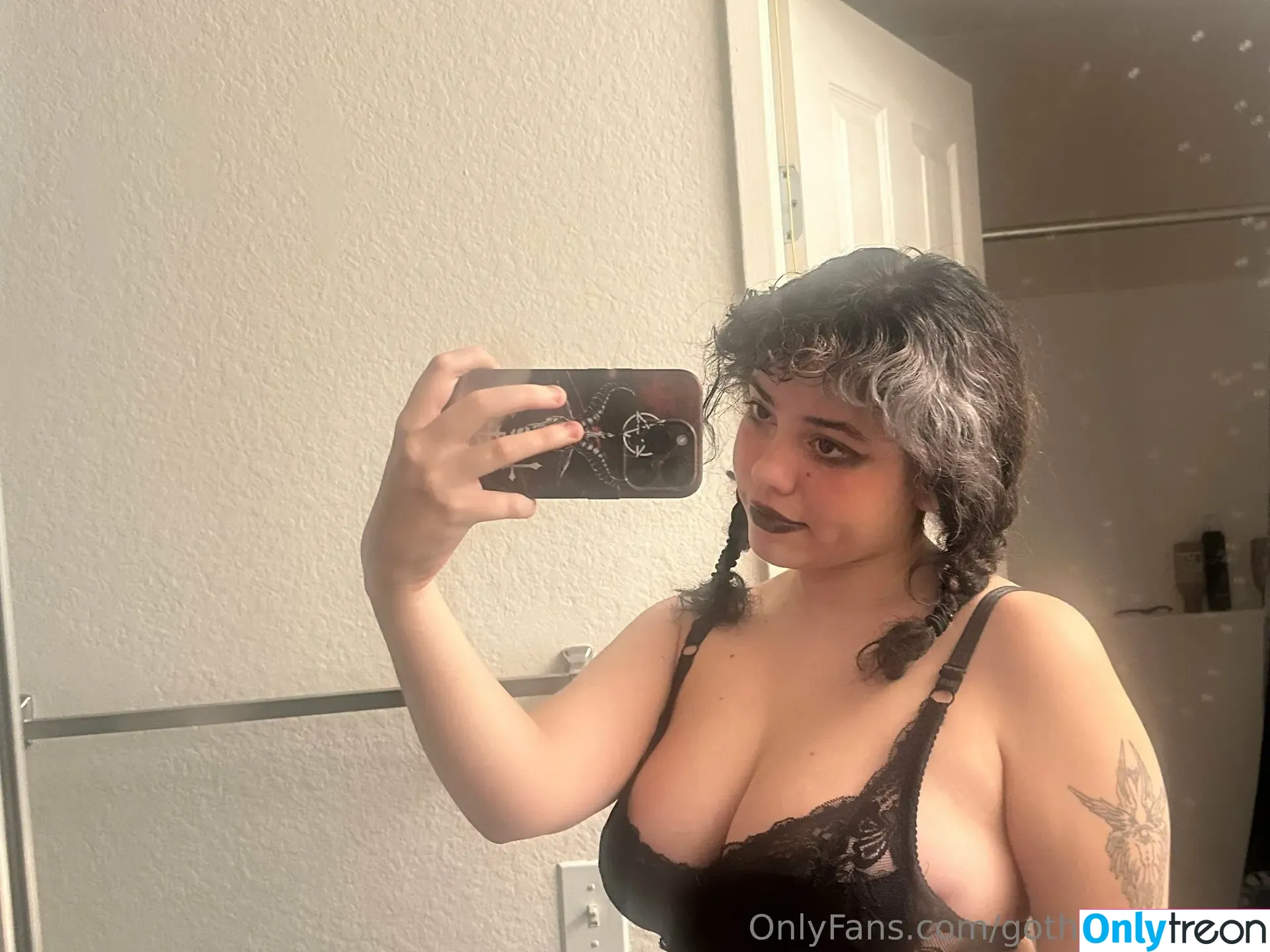 gothgamergirly nude photo #0294 (gothgirlgaming)