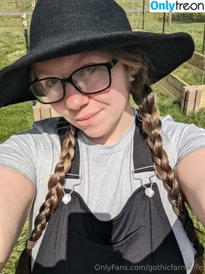 Gothicc Farm Wife / gothiccfarmwife / thisfarmwife nude photo #0015