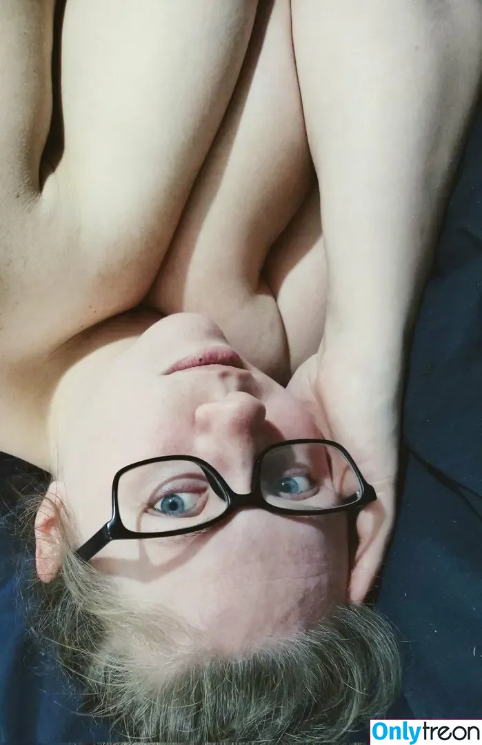 Gothicc Farm Wife nude photo #0039 (gothiccfarmwife / thisfarmwife)