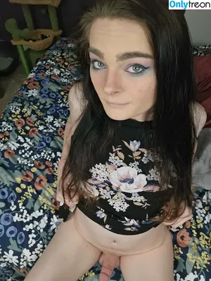 Grace Iris / graceiris_ts / irisxgrace / smolprincessdani nude photo #0013