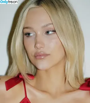 Grace VanderWaal / gracevanderwaal nude photo #0182